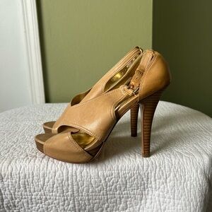 Coach Adelle Tan Leather Heels Sz 7